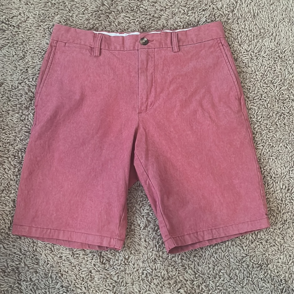 Old Navy light red men’s shorts